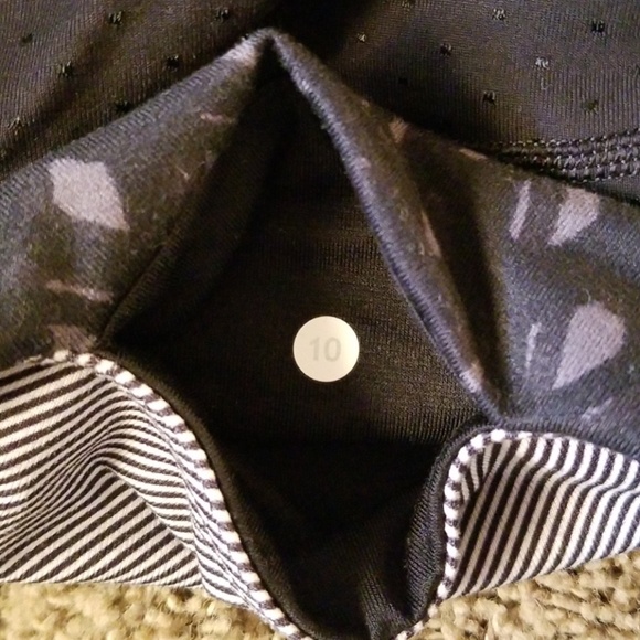 lululemon crops - Picture 6 of 8